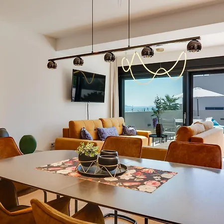 Watergate By Interhome דירה פריבלאקה